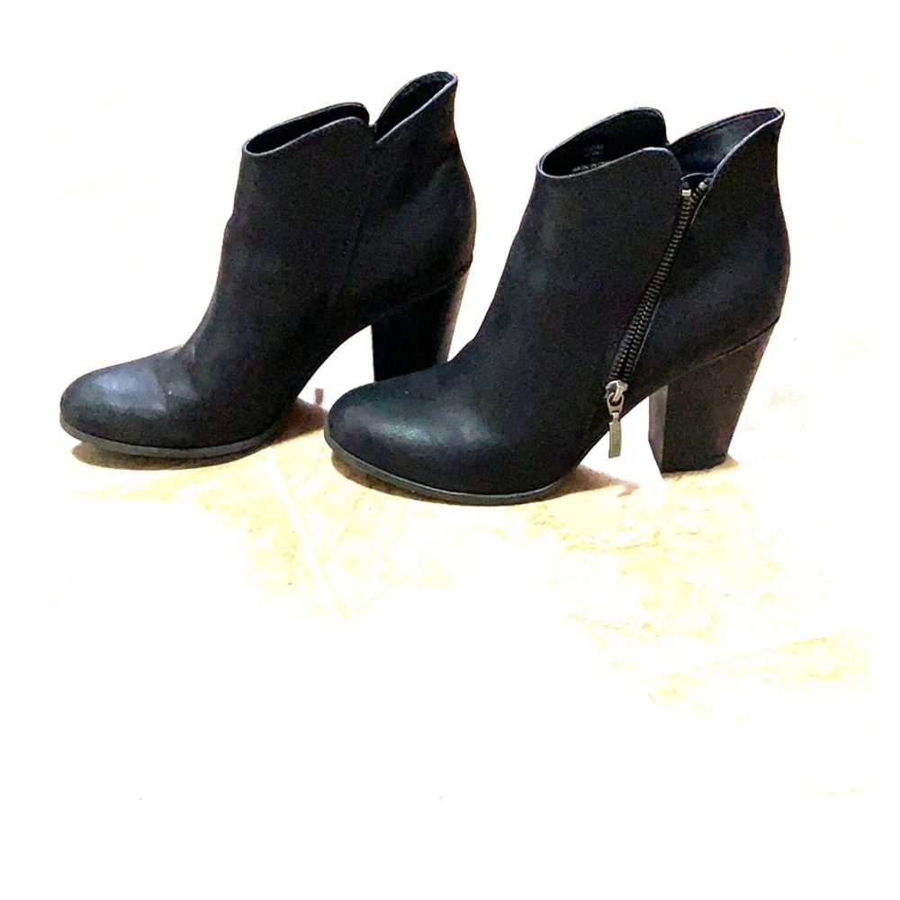 Black Boots
